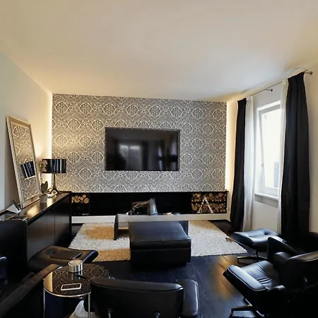 Luxury 6 Bedrooms In - What'app - 0034-658-266-820 - For Reservations! * Forte dei Marmi